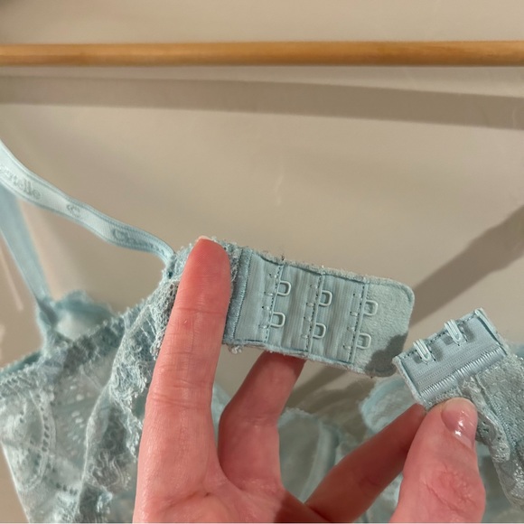 chantelle | merci unlined underwire demi bra in lagoon - Picture 14 of 16